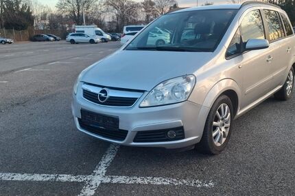 Opel Zafira 216.000 km 1.999 &euro; stuttgart 70469