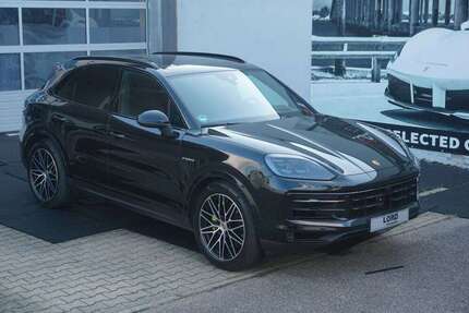 Porsche Cayenne 33.500 km 88.888 € Stuttgart 70499