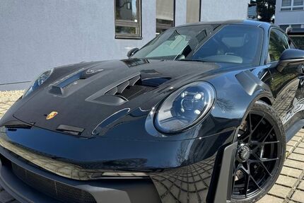 Porsche 992 6.000 km 296.890 € Fellbach 70736