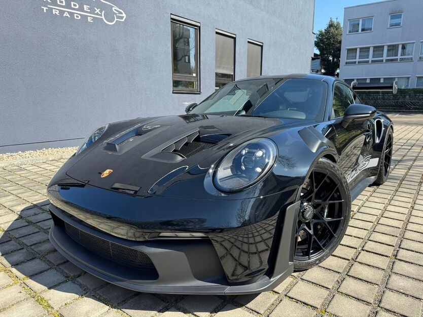 Porsche 992 6.000 km 296.890 € Fellbach 70736