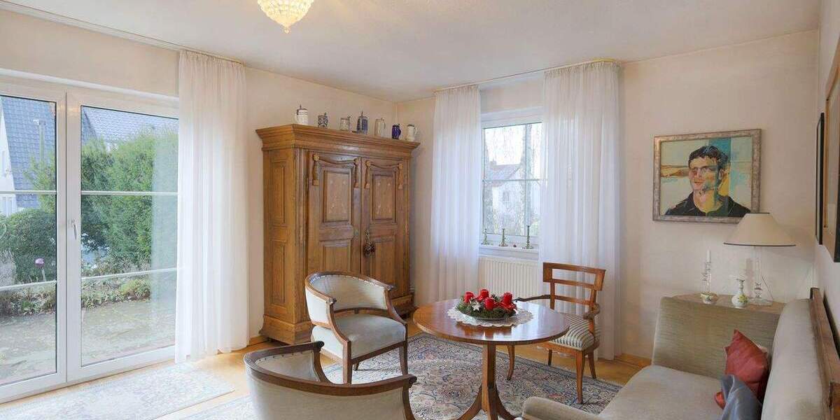 Einfamilienhaus Leonberg Ramtel - 6 Zimmer, 170 m&sup2;, 990.000&euro; | Angebot:24684442