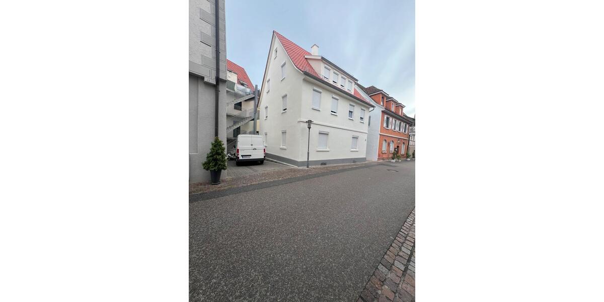 Etagenwohnung Ludwigsburg - 3 Zimmer, 67 m&sup2;, 1.200&euro; | Angebot:26474596