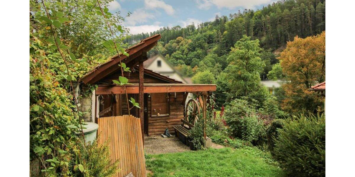 Einfamilienhaus Calw - 7 Zimmer, 329.000&euro; | Angebot:25985072