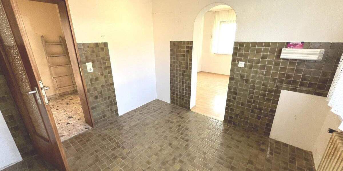 Einfamilienhaus Weil der Stadt Schafhausen - 8 Zimmer, 159 m&sup2;, 460.000&euro; | Angebot:24827090