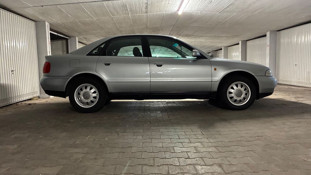 Audi A4 140.000 km 3.200 &euro; Pforzheim 75180
