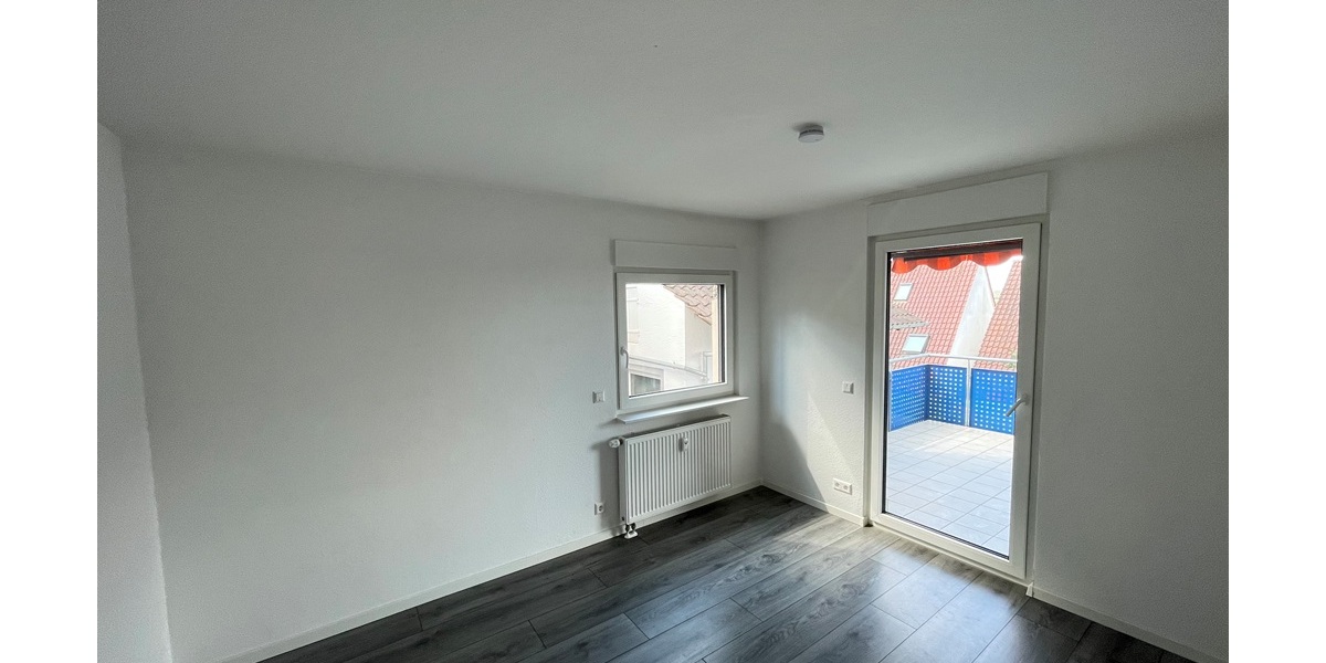 Freistehendes 2-Familienhaus - ideal für Familien oder Handwerker in Remseck-Hochberg 6 zimmer