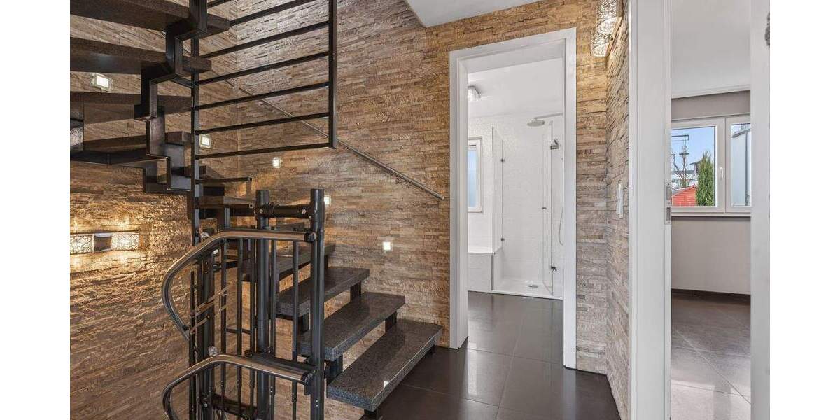 Reihenmittelhaus Stuttgart Zuffenhausen - 4 Zimmer, 132 m&sup2;, 714.000&euro; | Angebot:24738225