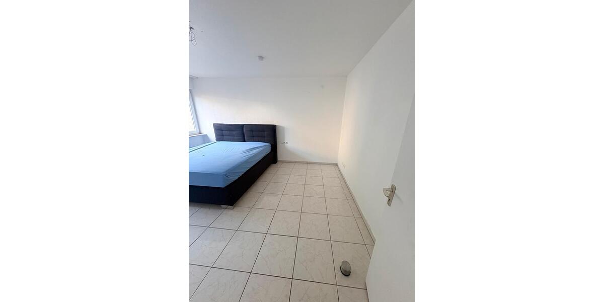 Hochparterre Stuttgart Bad Cannstatt - 3 Zimmer, 87 m&sup2;, 400.000&euro; | Angebot:27076984