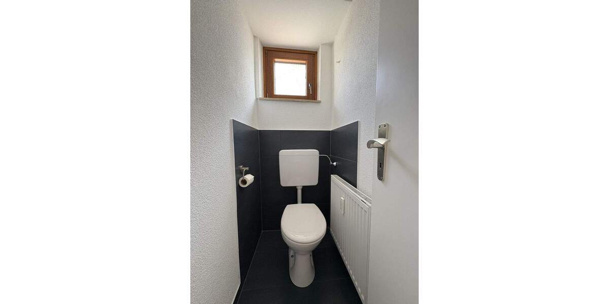 Mehrfamilienhaus, Wohnhaus Steinenbronn - 8 Zimmer, 155 m&sup2;, 669.000&euro; | Angebot:25748771
