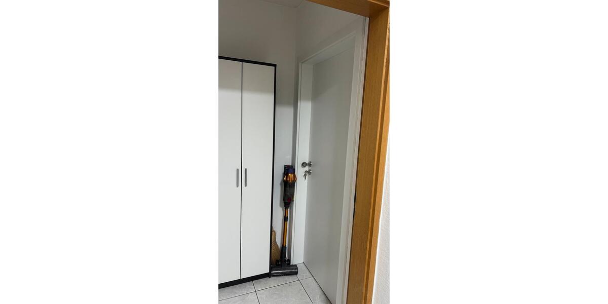 Dachgeschoßwohnung Stuttgart Stuttgart-Süd - 1 Zimmer, 13 m&sup2;, 620&euro; | Angebot:24695369