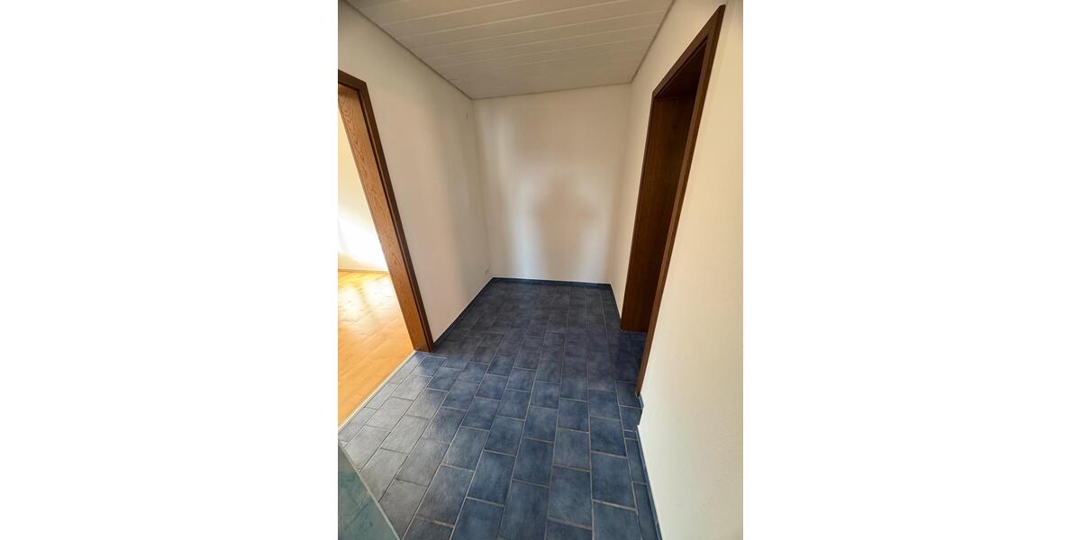 Etagenwohnung Calw - 3 Zimmer, 88 m&sup2;, 1.208&euro; | Angebot:26302572