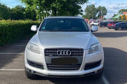 Audi Q7 339.659 km 9.700 &euro; stuttgart 70378