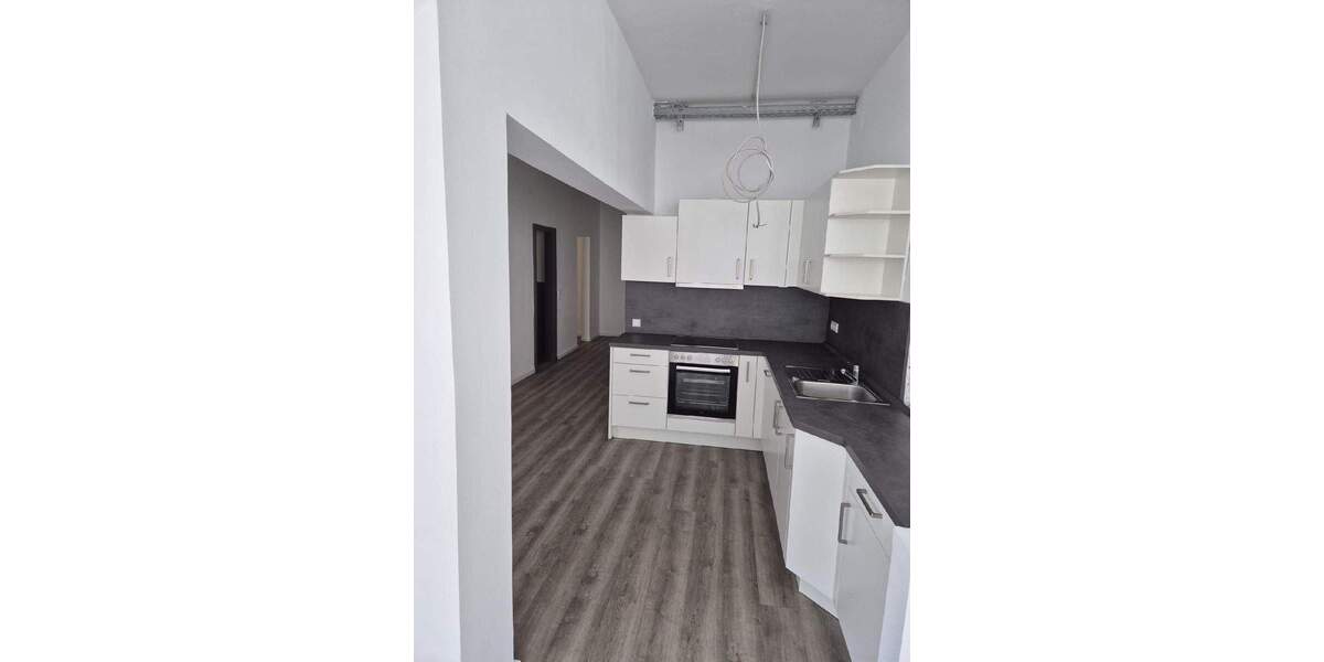 Etagenwohnung Stuttgart Ost - 3 Zimmer, 126 m&sup2;, 1.800&euro; | Angebot:25674459