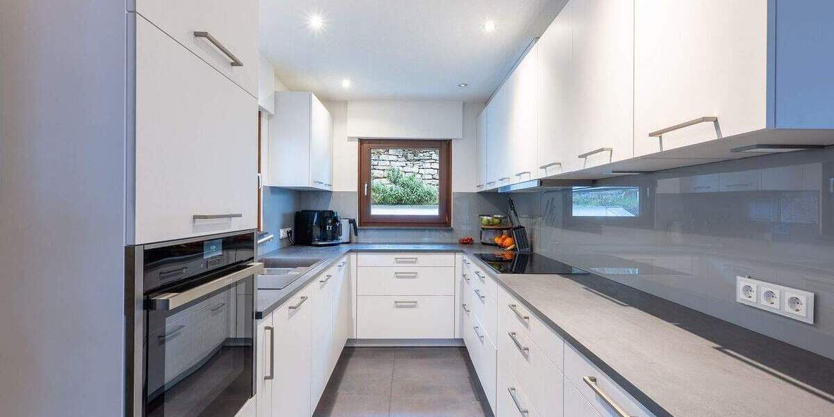 Einfamilienhaus Asperg - 7 Zimmer, 164 m&sup2;, 649.000&euro; | Angebot:24334220