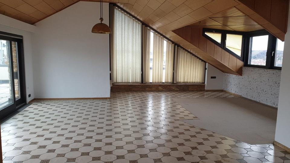 Einfamilienhaus Pforzheim Dillweißenstein - 3.5 Zimmer, 120 m&sup2;, 310.000&euro; | Angebot:25572276