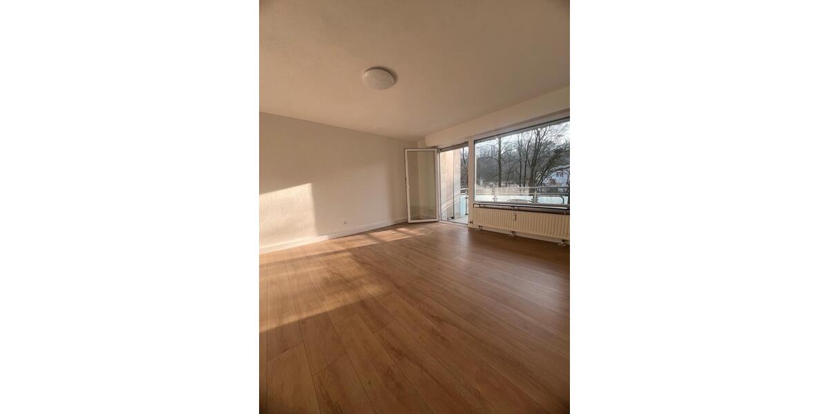 Hochparterre Ludwigsburg Hoheneck - 2 Zimmer, 55 m&sup2;, 900&euro; | Angebot:24782752