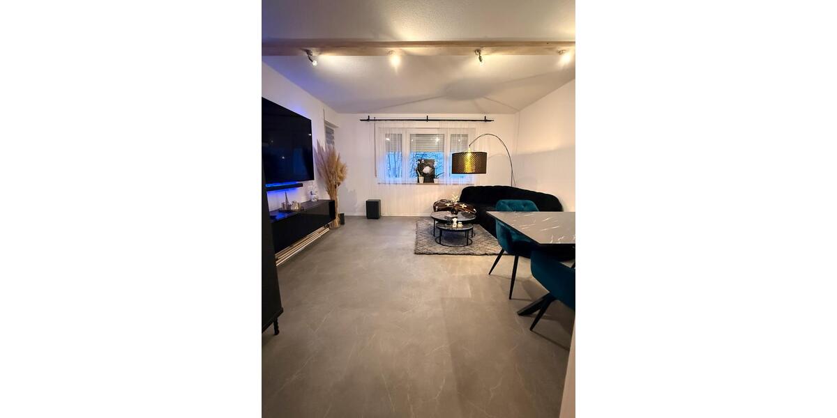 Etagenwohnung Ludwigsburg Oßweil - 3 Zimmer, 75 m&sup2;, 1.100&euro; | Angebot:25795450