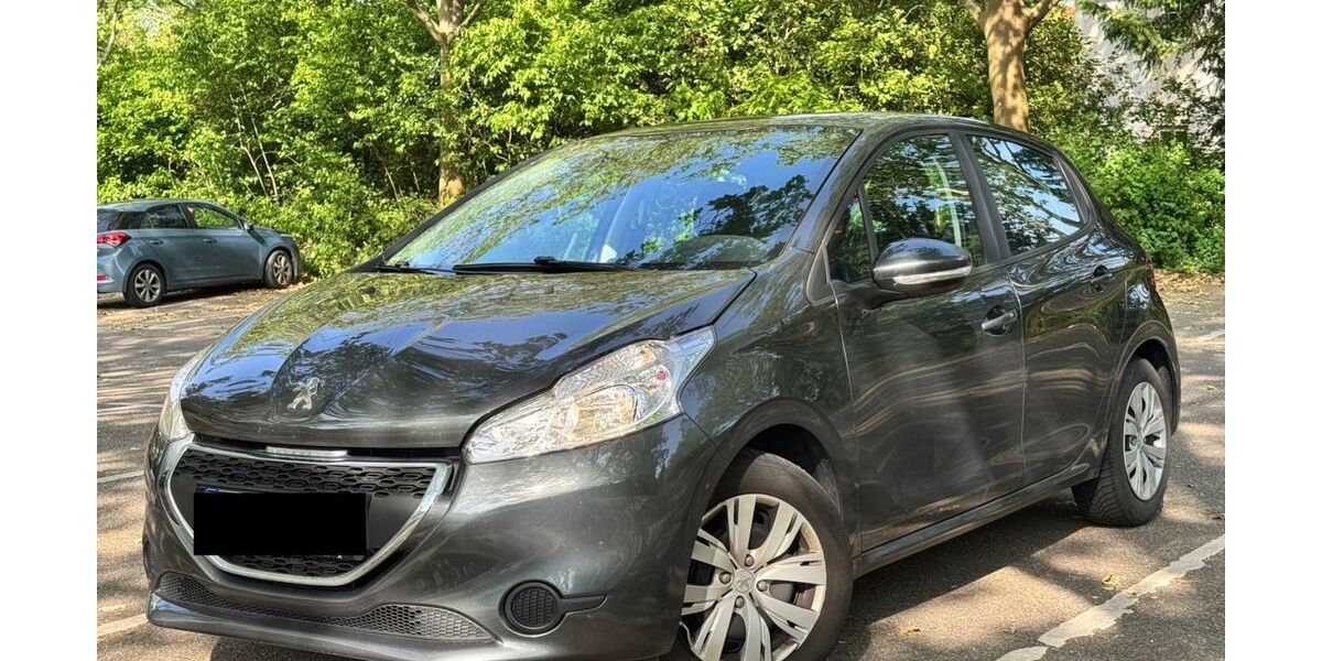 Peugeot 208 71.000 km 5.000 &euro; Sindelfingen 71063