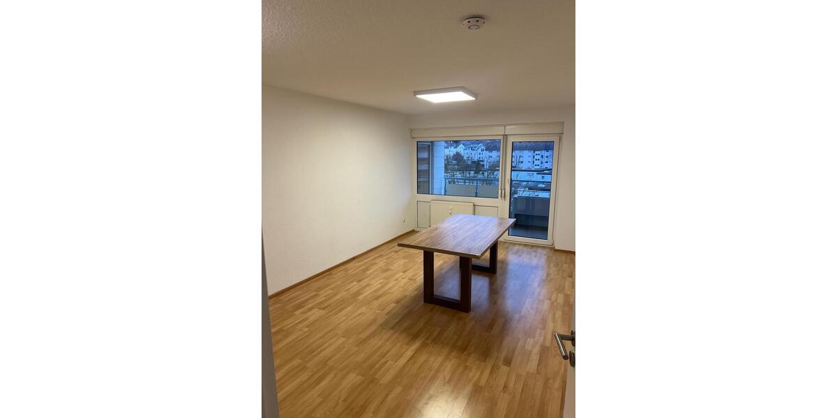 Etagenwohnung Ludwigsburg Oßweil - 2 Zimmer, 65 m&sup2;, 235.000&euro; | Angebot:24680852