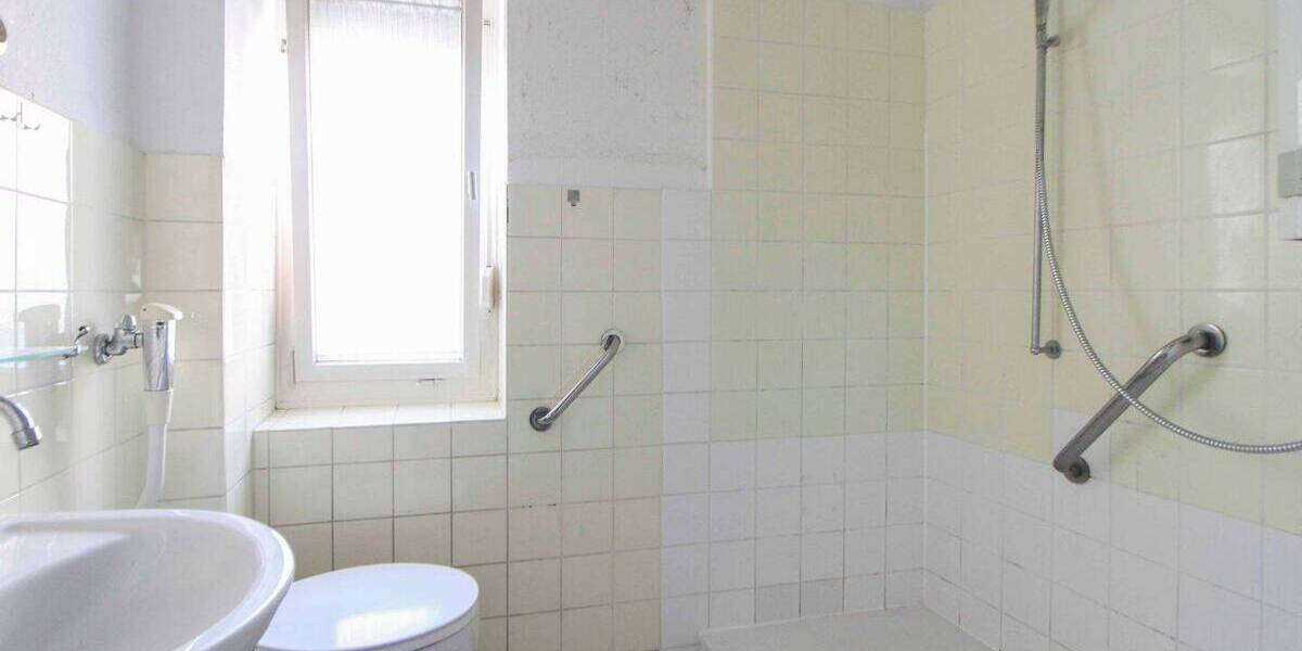 Mehrfamilienhaus, Wohnhaus Stuttgart Botnang - 9 Zimmer, 204 m&sup2;, 980.000&euro; | Angebot:26741539