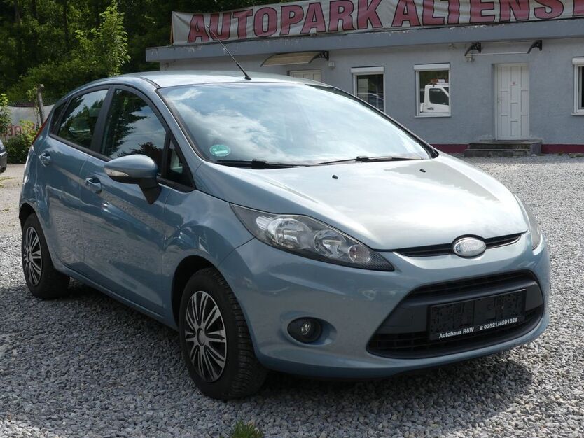 Ford Fiesta 142.070 km 3.990 € ALTENSTEIG 72213