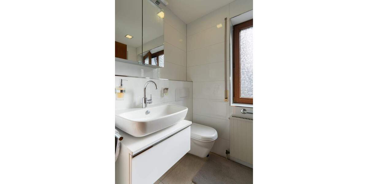 Etagenwohnung Fellbach - 5 Zimmer, 177 m&sup2;, 695.000&euro; | Angebot:21281857