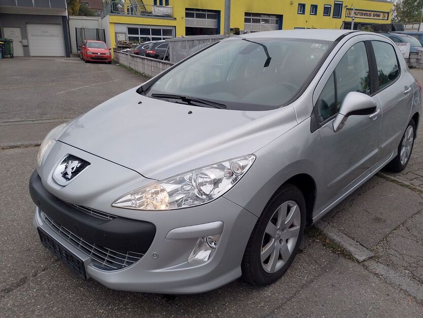 Peugeot 308 183.000 km 3.290 € Ludwigsburg 71642