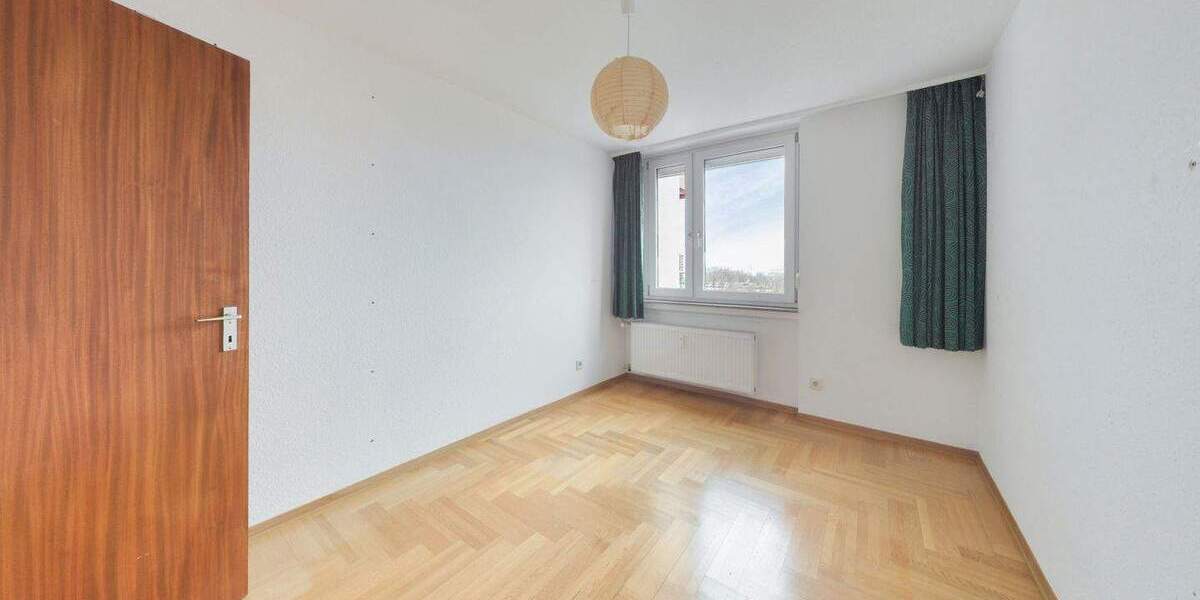 Etagenwohnung Kornwestheim - 4 Zimmer, 101 m&sup2;, 357.000&euro; | Angebot:25822688