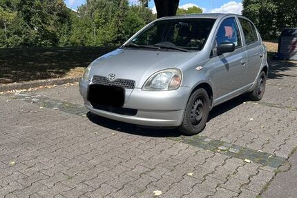 Toyota Yaris 165.000 km 2.800 &euro; Nürtingen 72622