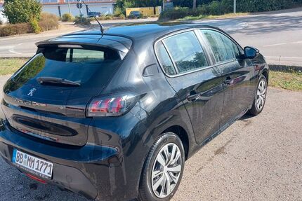 Peugeot 208 67.000 km 8.990 &euro; Calw 75365