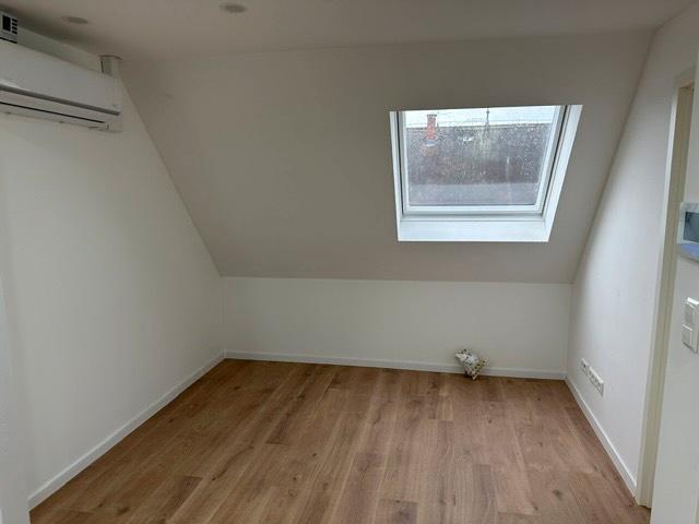 Dachgeschoßwohnung Rottenburg am Neckar - 3 Zimmer, 50 m&sup2;, 875&euro; | Angebot:26226342
