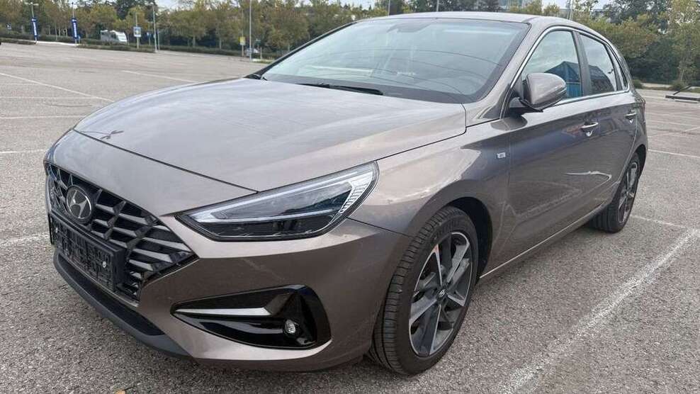 Hyundai i30 33.000 km 17.999 € Sindelfingen 71065