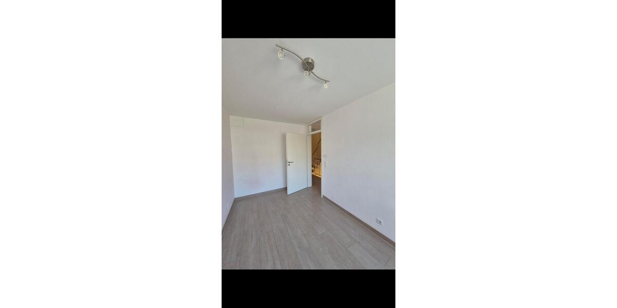 Reihenhaus Ditzingen - 6 Zimmer, 160 m&sup2;, 949.500&euro; | Angebot:26463619