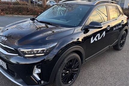 Kia Stonic 8.000 km 21.900 &euro; Ludwigsburg 71636