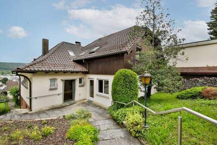 Haus Niefern-Öschelbronn Öschelbronn - 7 Zimmer, 155 m&sup2;, 395.000&euro; | Angebot:24860331