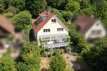 Haus zum Mieten in Weilimdorf 4.900 € 274 m² 7.5 zimmer