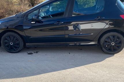 Peugeot 308 107.919 km 5.000 &euro; Gärtringen 71116