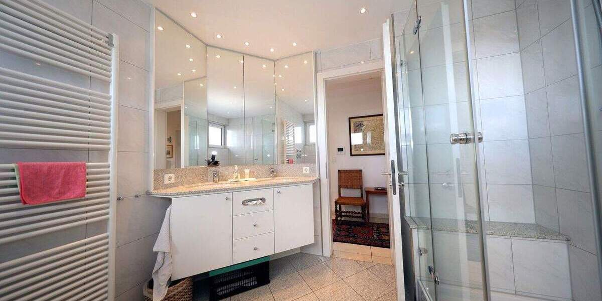 Etagenwohnung Leinfelden-Echterdingen Leinfelden - 4 Zimmer, 110 m&sup2;, 2.000&euro; | Angebot:24684199