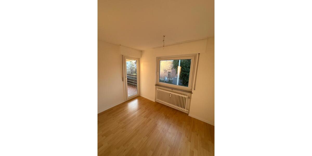 Etagenwohnung Tamm - 3 Zimmer, 80 m&sup2;, 1.550&euro; | Angebot:24762103