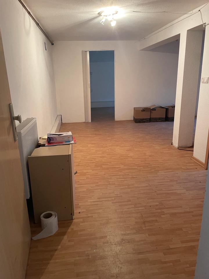 Lager-Büro-Gewerbefläche 45qm zimmer