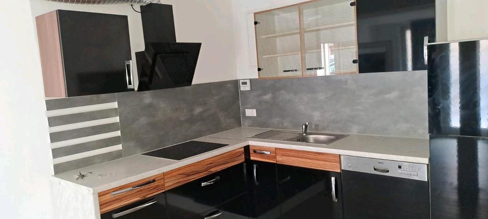 Einfamilienhaus Nürtingen - 13 Zimmer, 210 m&sup2;, 430.000&euro; | Angebot:27226507