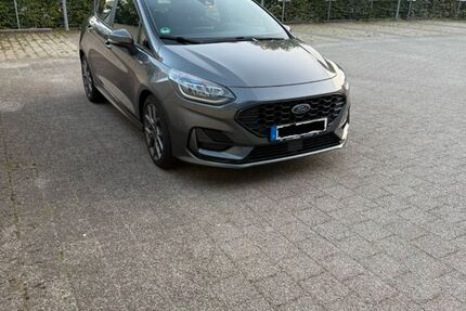 Ford Fiesta 38.000 km 17.290 € Reutlingen 72760