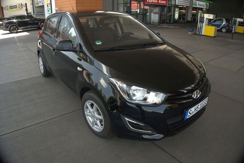 i20