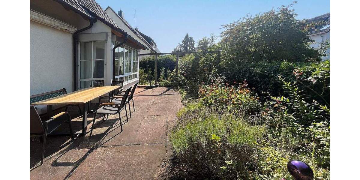 Einfamilienhaus Leonberg Ramtel - 6 Zimmer, 170 m&sup2;, 990.000&euro; | Angebot:24684442