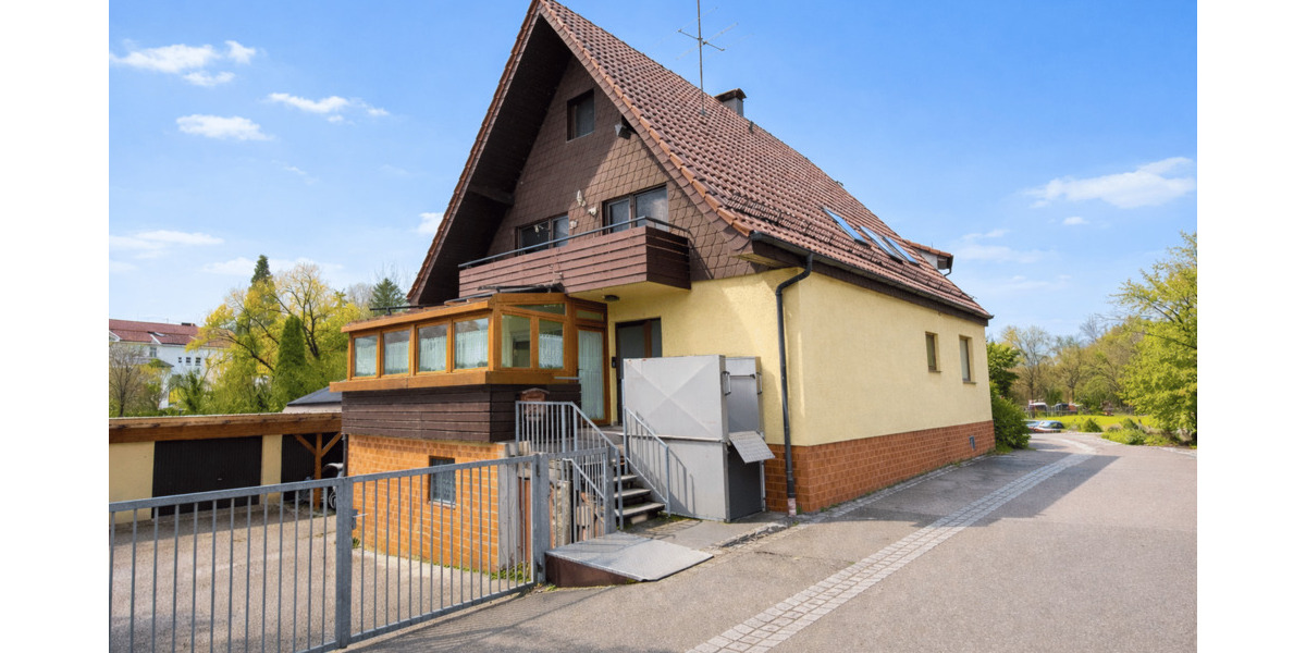 Mehrfamilienhaus, Wohnhaus Böblingen Dagersheim - 8 Zimmer, 208 m&sup2;, 389.000&euro; | Angebot:26787384