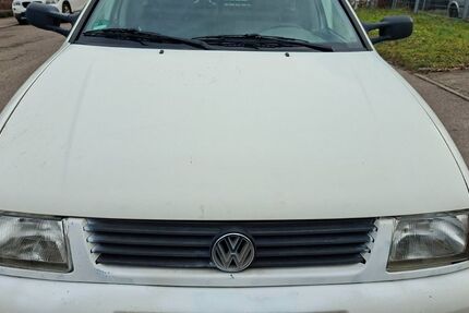 VW Caddy 199.520 km 1.900 &euro; Fellbach 70736