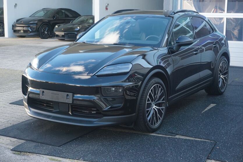 Porsche Macan 7.500 km 79.999 € Stuttgart 70499