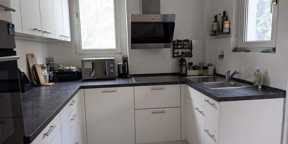 Einfamilienhaus Esslingen am Neckar (Oberesslingen) Oberesslingen - 8 Zimmer, 183 m&sup2;, 599.000&euro; | Angebot:25760346