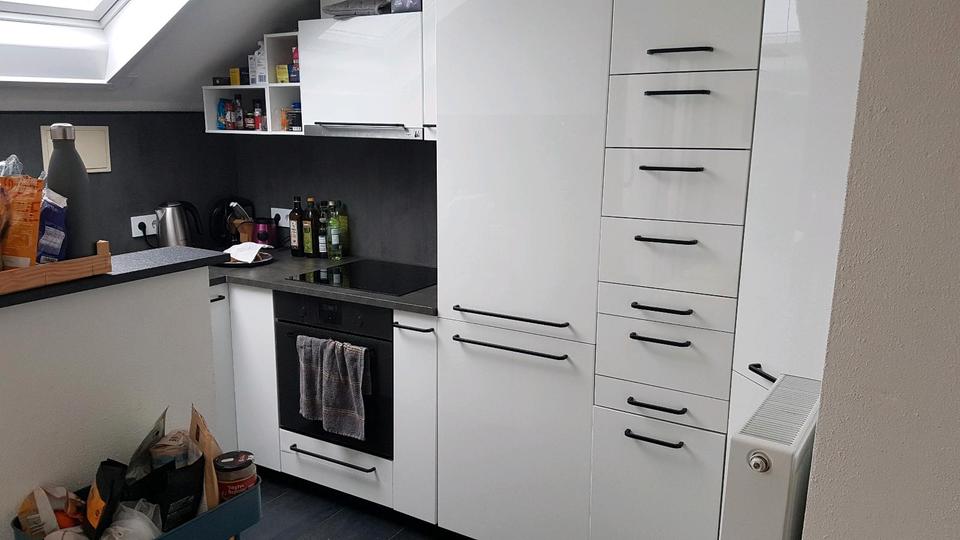 Dachgeschoßwohnung Stuttgart Neuwirtshaus - 2.5 Zimmer, 59 m&sup2;, 250.000&euro; | Angebot:26920779