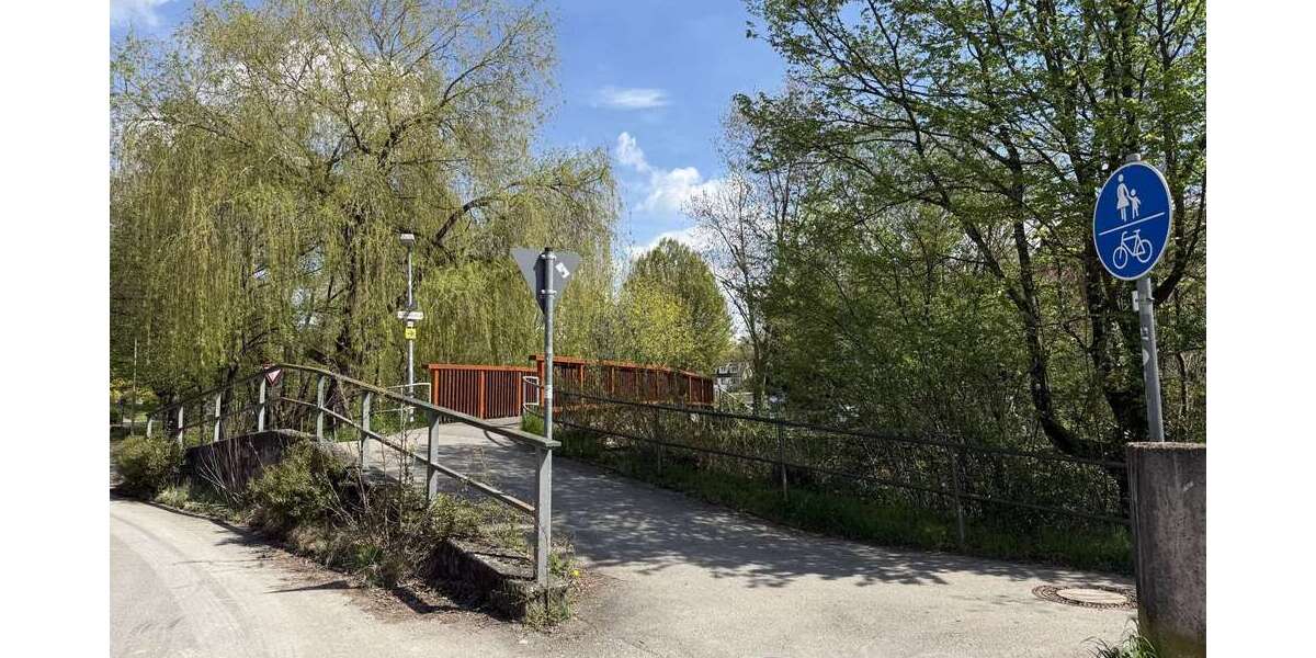 Etagenwohnung Tübingen Lustnau - 3.5 Zimmer, 75 m&sup2;, 1.350&euro; | Angebot:26536224